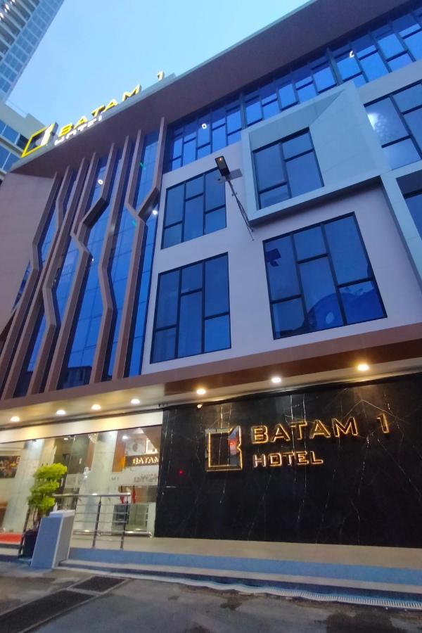 Batam 1 Hotel Nagoya Exteriör bild